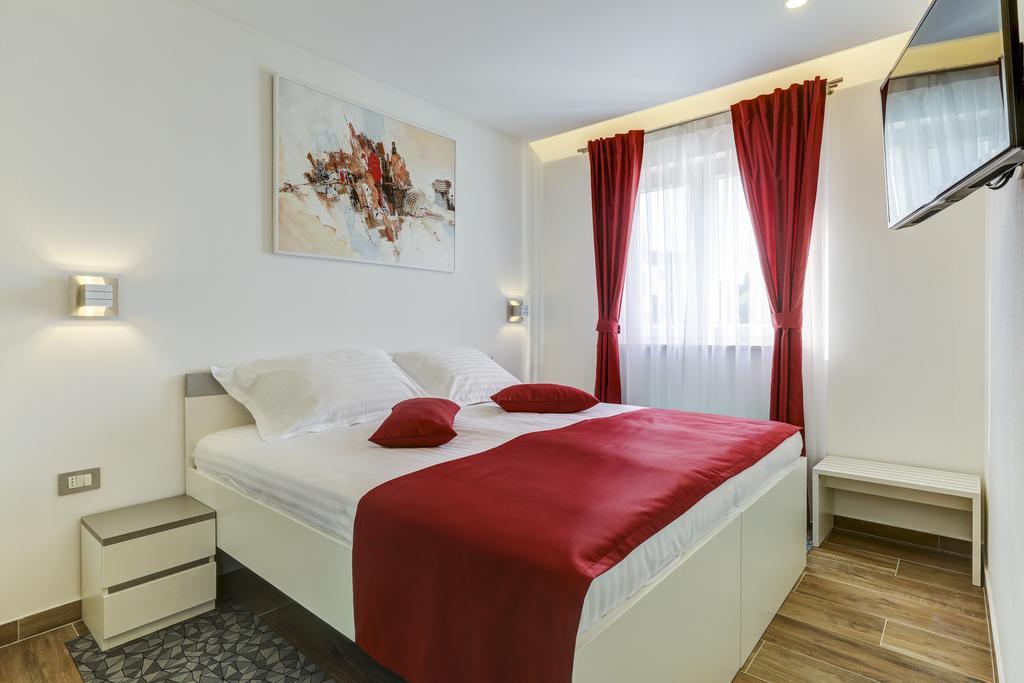 Viras Luxury Holiday 프레멘투라 외부 사진
