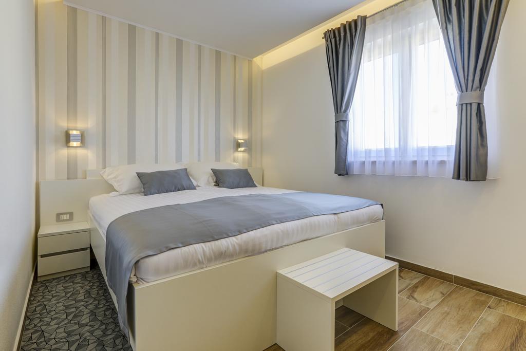 Viras Luxury Holiday 프레멘투라 외부 사진